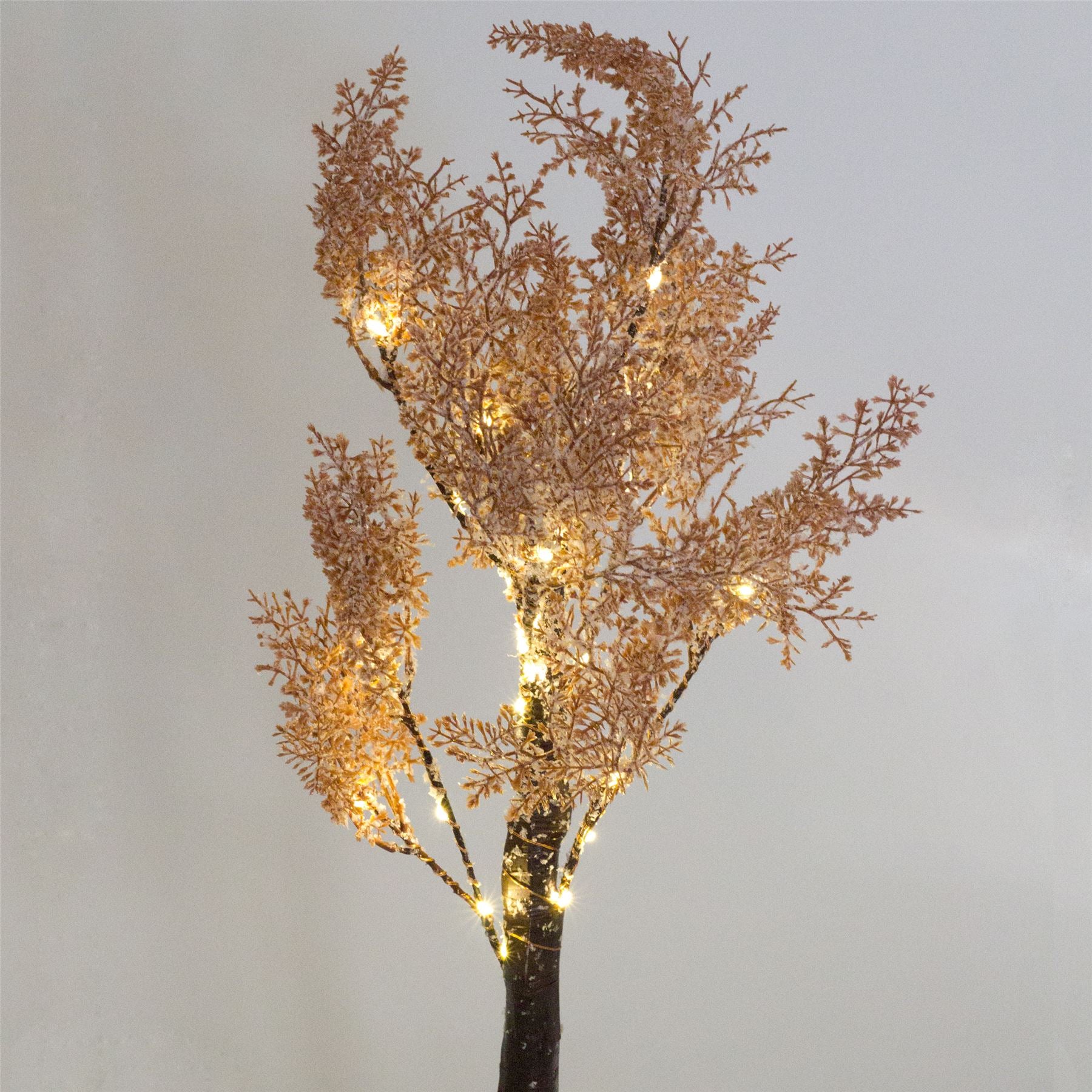 Led lit online tree